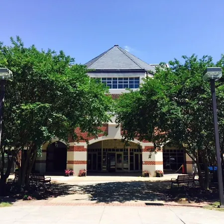 The Henson Hotel